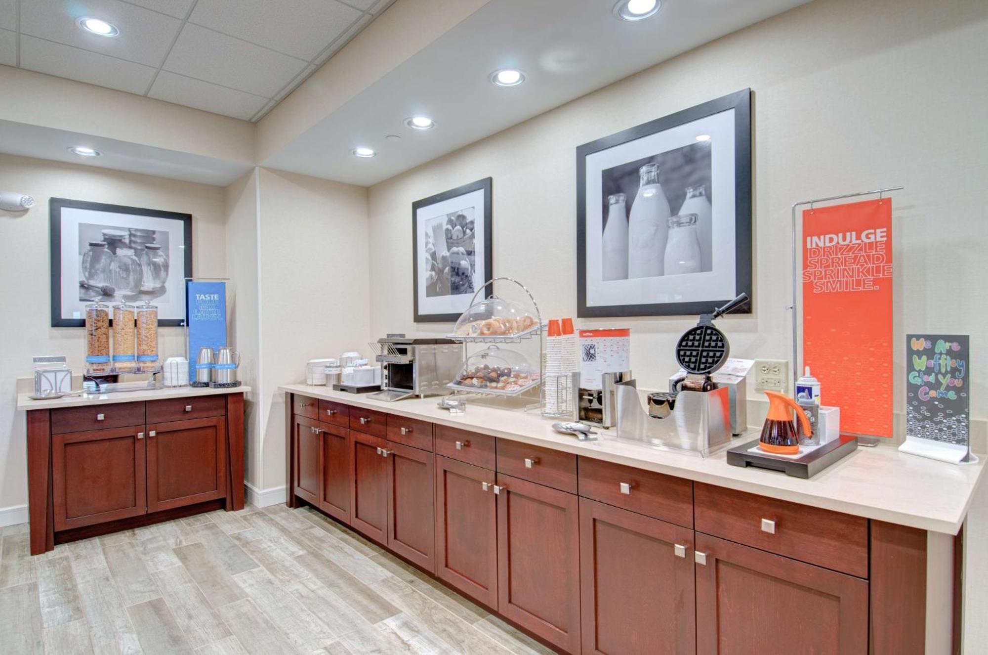 Hampton Inn Boston - Westborough Dış mekan fotoğraf